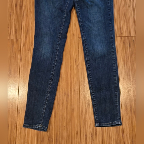 NWOT Bullhead Skinny Jeans - Picture 2 of 8